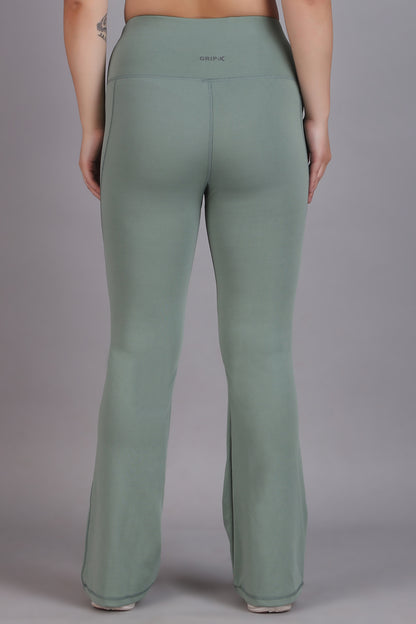 Super Flare Pants in Pista