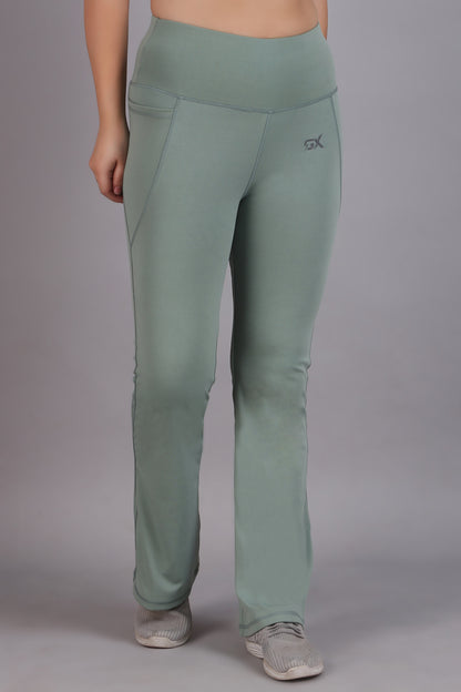 Super Flare Pants in Pista