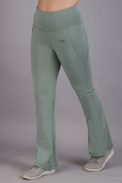 Super Flare Pants in Pista