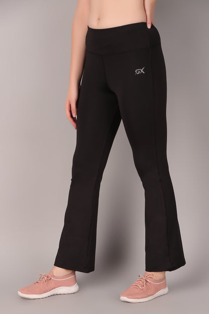 Super Flare Pants in Black