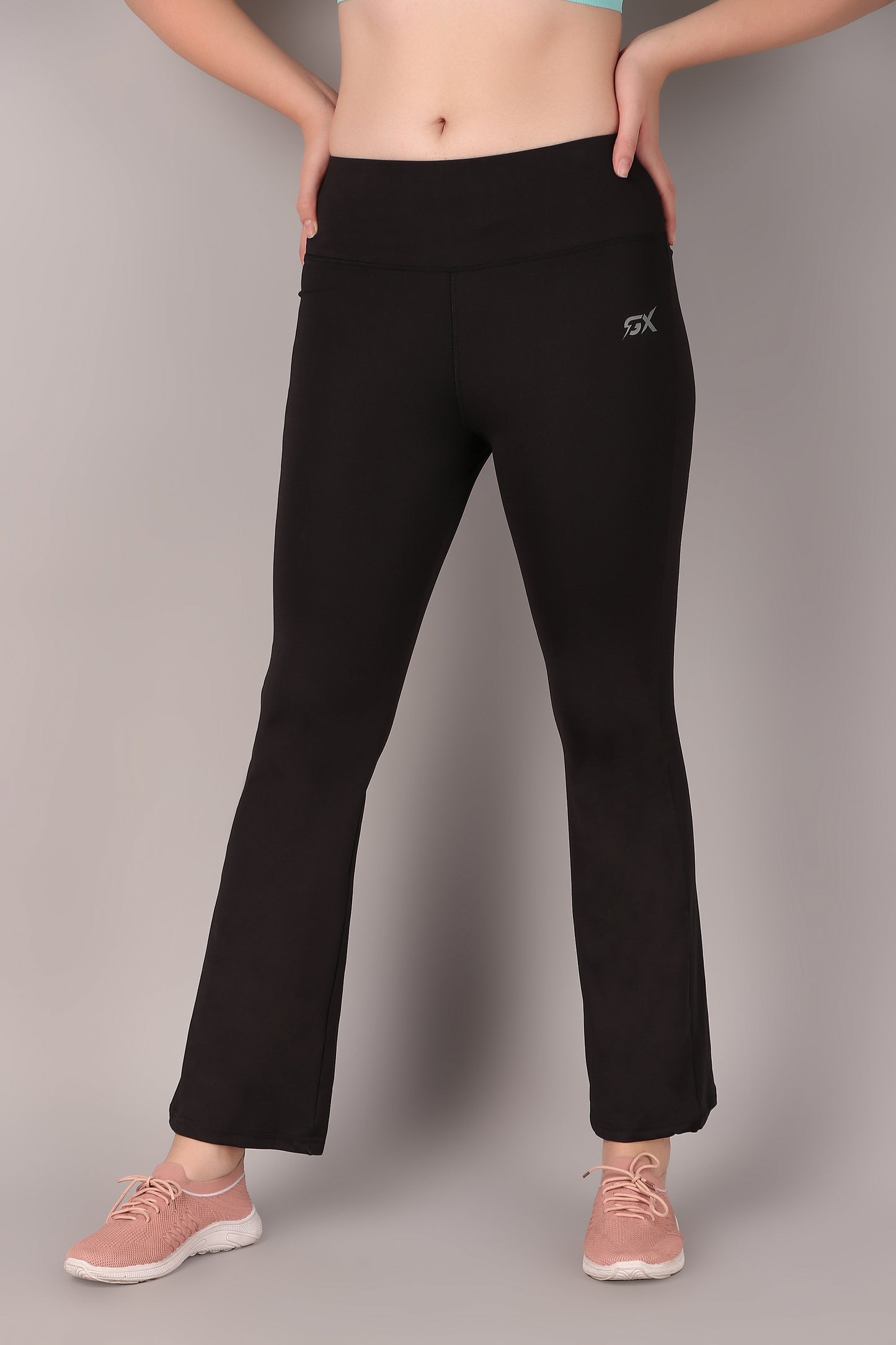 Super Flare Pants in Black